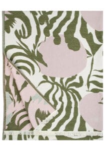 Green botanical pattern design by Saara Obele